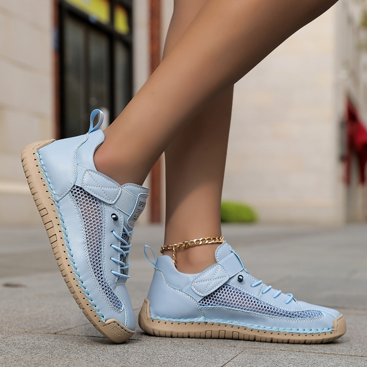 Mira – Summer comfort with breathable design