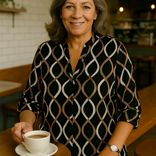 Alura Blouse – Where Comfort Meets Quiet Elegance