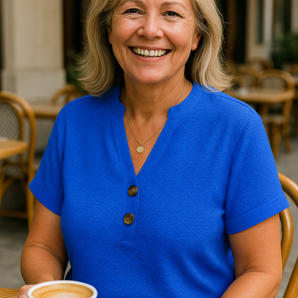 Joan | Blouse – Flattering Fit, Zero Cling, All Confidence