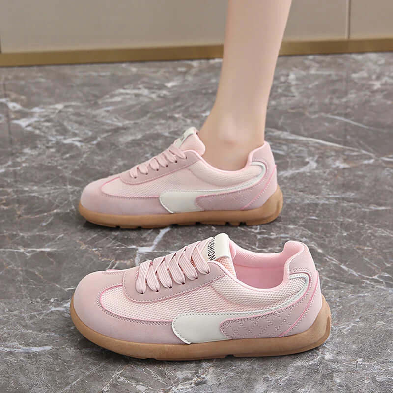 Sarah - Shoes with a Wide Toe Box