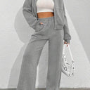  Gris