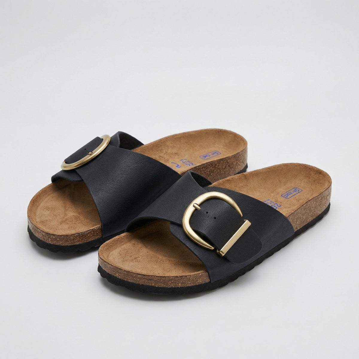 Aurora – Comfortable sandals with a soft entry
