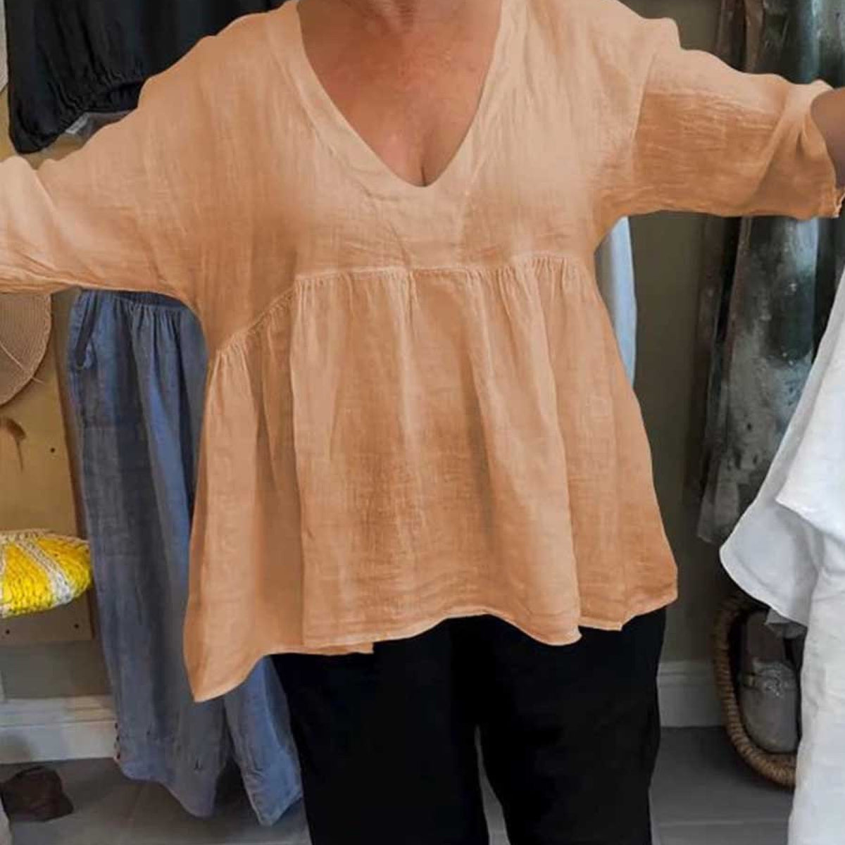 Loretta| V-Neck Cotton-Linen Blouse – Light Elegance with Everyday Ease